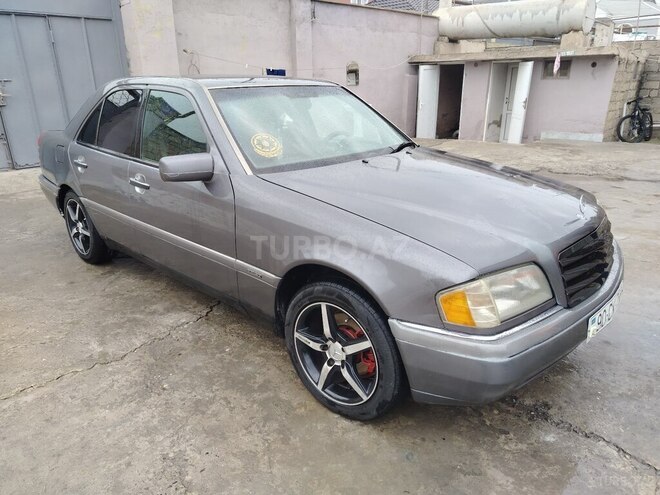 Mercedes C 180 1995, 235,142 km - 1.8 л - Bakı