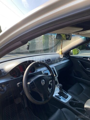 Volkswagen Passat 2009, 275,000 km - 2.0 l - Bakı