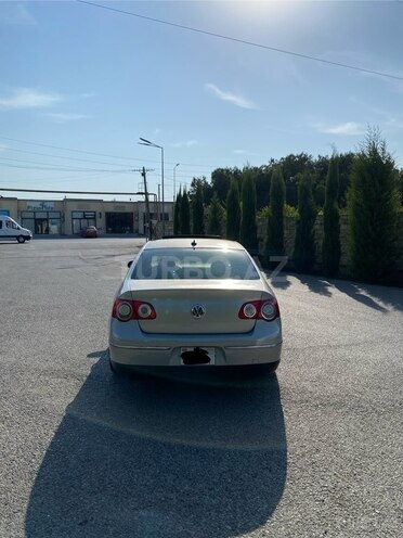 Volkswagen Passat 2009, 275,000 km - 2.0 l - Bakı