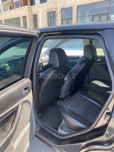 Ford Focus 2008, 350,000 km - 1.6 l - Quba
