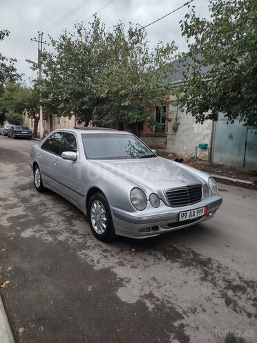 Mercedes E 240 2000, 240,000 km - 2.4 l - Gəncə