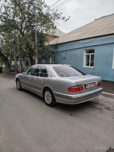 Mercedes E 240 2000, 240,000 km - 2.4 l - Gəncə