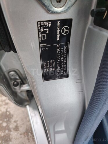Mercedes E 240 2000, 240,000 km - 2.4 l - Gəncə