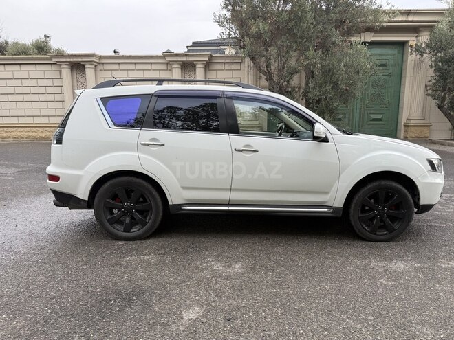Mitsubishi Outlander 2011, 321,000 km - 3.0 l - Bakı