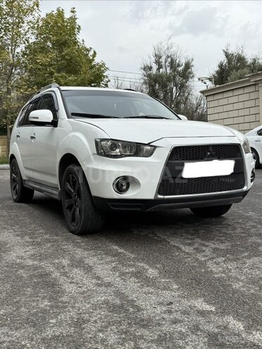 Mitsubishi Outlander 2011, 321,000 km - 3.0 l - Bakı