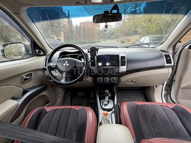 Mitsubishi Outlander 2011, 321,000 km - 3.0 l - Bakı