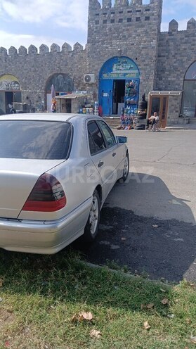 Mercedes C 200 1997, 200,000 km - 2.0 л - İsmayıllı