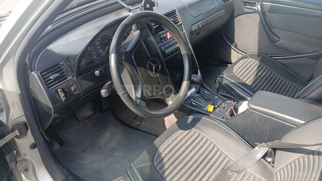 Mercedes C 200 1997, 200,000 km - 2.0 л - İsmayıllı