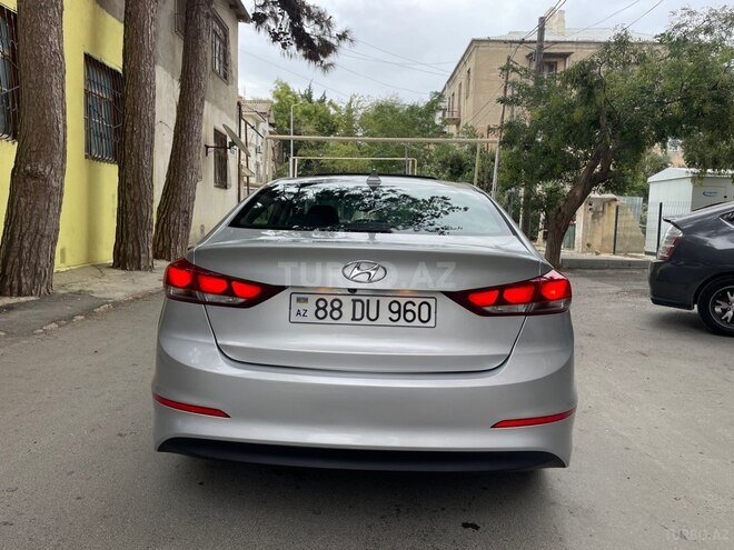 Hyundai Elantra 2016, 124,000 km - 2.0 l - Bakı