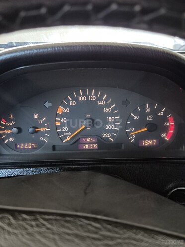 Mercedes C 220 1999, 283,000 km - 2.2 l - Bakı