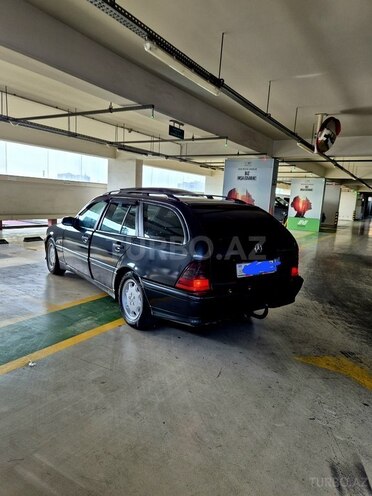 Mercedes C 220 1999, 283,000 km - 2.2 l - Bakı