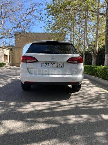 Opel Astra 2017, 195,000 km - 1.6 l - Bakı