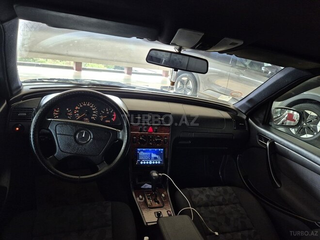 Mercedes C 220 1999, 283,000 km - 2.2 l - Bakı