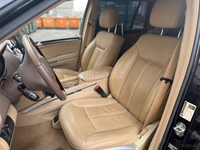 Mercedes GL 500 4MATIC 2010, 119,600 km - 5.5 l - Bakı