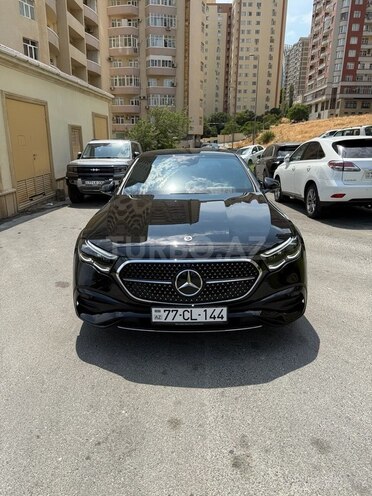 Mercedes E 300 e 2023, 63,000 km - 2.0 л - Bakı