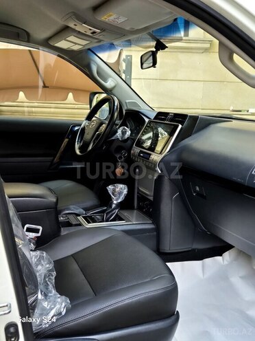 Toyota Land Cruiser Prado 2017, 145,000 km - 2.7 л - Bakı