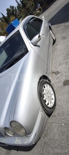 Mercedes E 240 2000, 334,073 km - 2.4 л - Şirvan