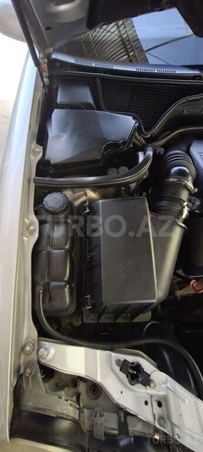 Mercedes E 240 2000, 334,073 km - 2.4 л - Şirvan