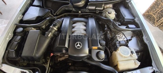 Mercedes E 240 2000, 334,073 km - 2.4 л - Şirvan