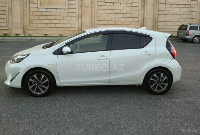 Toyota Aqua 2017, 197,200 km - 1.5 л - Bakı