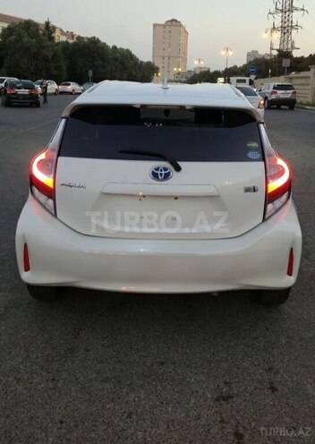 Toyota Aqua 2017, 197,200 km - 1.5 л - Bakı