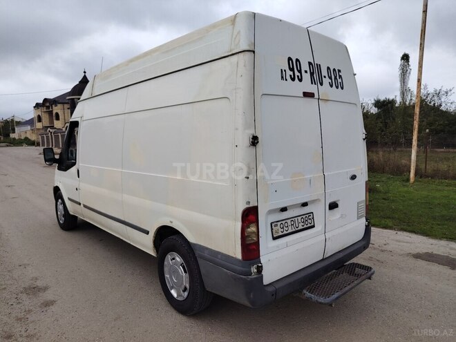 Ford Transit 2010, 390,000 km - 2.4 л - Quba