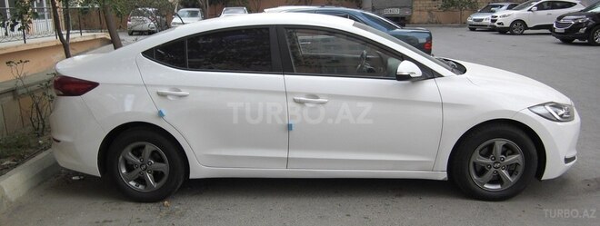 Hyundai Avante 2017, 171,000 km - 1.6 l - Bakı