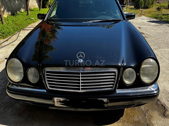 Mercedes E 240 1998, 251,000 km - 2.4 l - Bakı