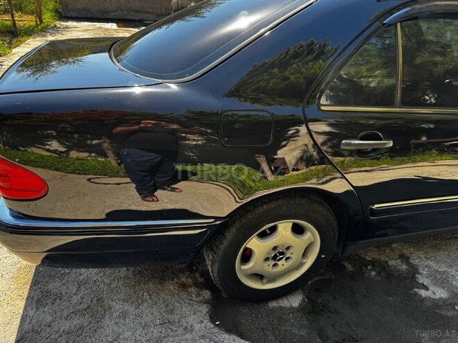 Mercedes E 240 1998, 251,000 km - 2.4 l - Bakı