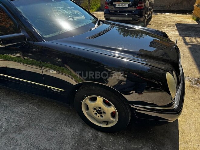 Mercedes E 240 1998, 251,000 km - 2.4 l - Bakı
