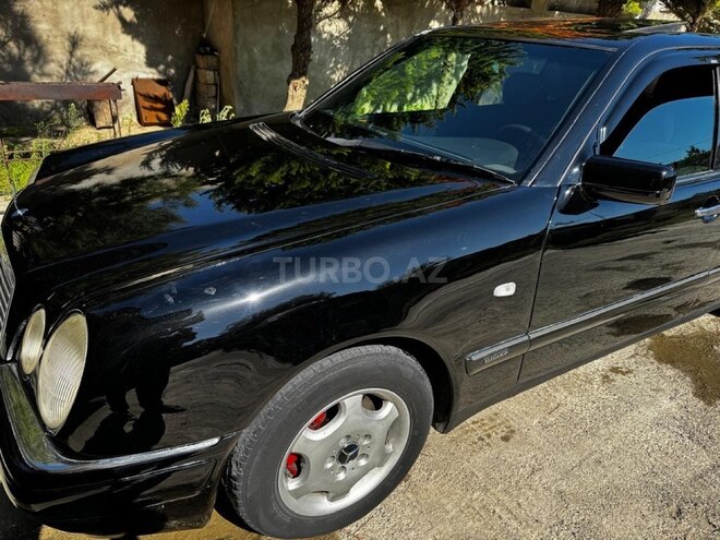 Mercedes E 240 1998, 251,000 km - 2.4 l - Bakı