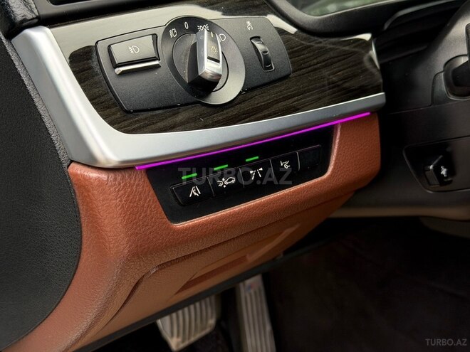 BMW 528 2013, 126,000 km - 2.0 l - Gəncə