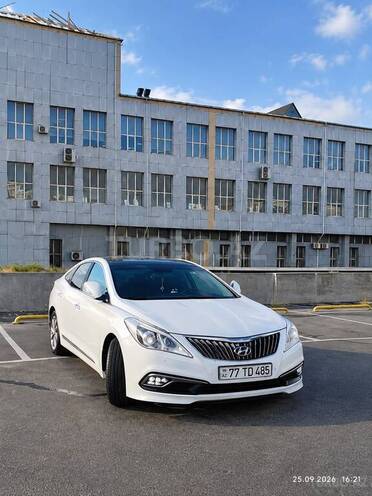 Hyundai Grandeur 2015, 287,000 km - 2.2 l - Bakı