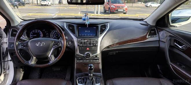 Hyundai Grandeur 2015, 287,000 km - 2.2 l - Bakı