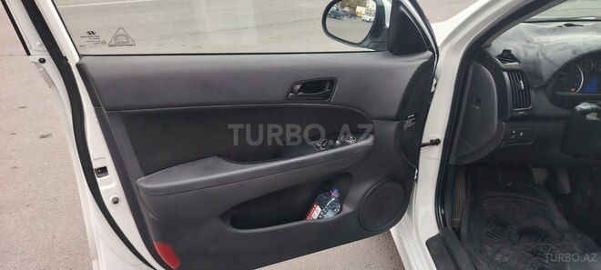 Hyundai i30 2011, 286,500 km - 1.6 l - Bakı
