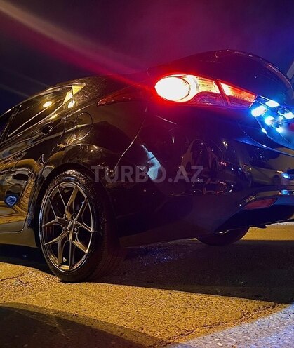 Hyundai Elantra 2013, 297,729 km - 1.8 l - Bakı