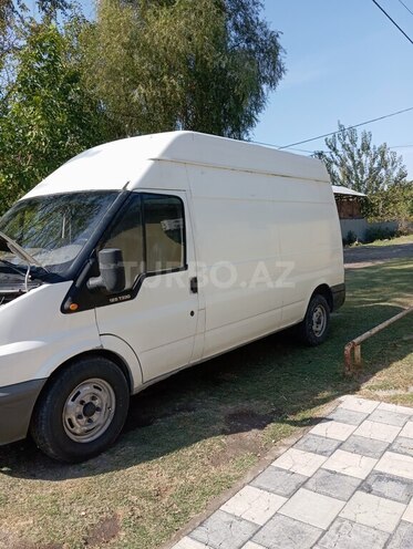 Ford Transit 2000, 266,000 km - 2.4 l - Ucar