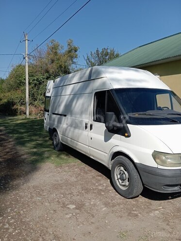 Ford Transit 2000, 266,000 km - 2.4 l - Ucar