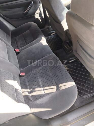 Volkswagen Golf 1999, 300,000 km - 1.4 l - Şəki