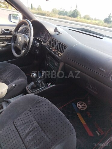 Volkswagen Golf 1999, 300,000 km - 1.4 l - Şəki