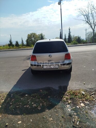 Volkswagen Golf 1999, 300,000 km - 1.4 l - Şəki