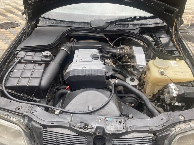 Mercedes C 200 1995, 250,000 km - 2.0 л - Bakı