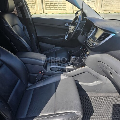 Hyundai Tucson 2015, 270,000 km - 2.0 л - Bakı