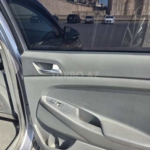 Hyundai Tucson 2015, 270,000 km - 2.0 л - Bakı