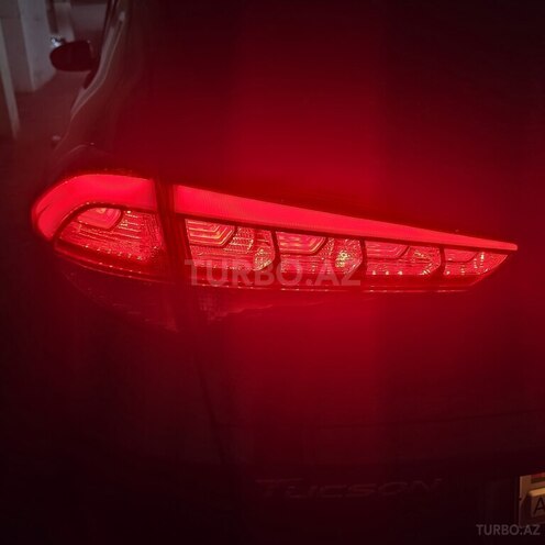 Hyundai Tucson 2015, 270,000 km - 2.0 л - Bakı