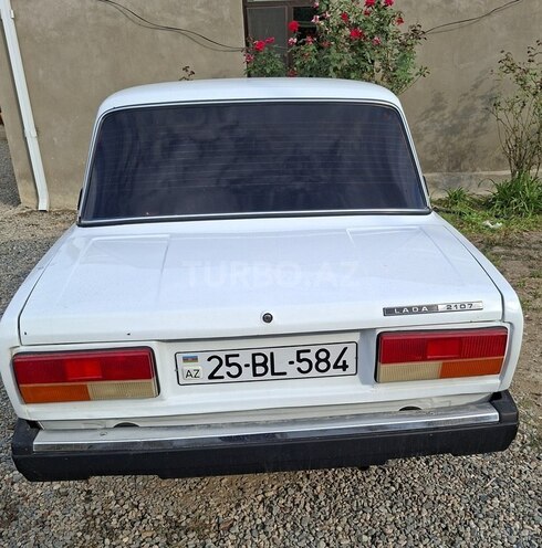 LADA (VAZ) 2107 2011, 200,000 km - 1.6 л - Samux
