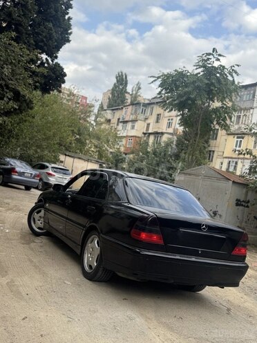 Mercedes C 240 1999, 405,018 km - 2.4 l - Bakı