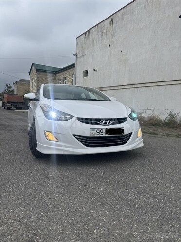 Hyundai Elantra 2011, 115,000 km - 1.6 l - Quba
