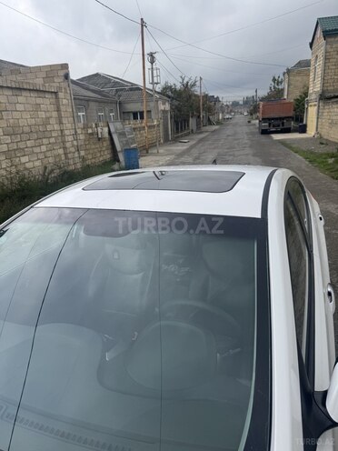 Hyundai Elantra 2011, 115,000 km - 1.6 l - Quba
