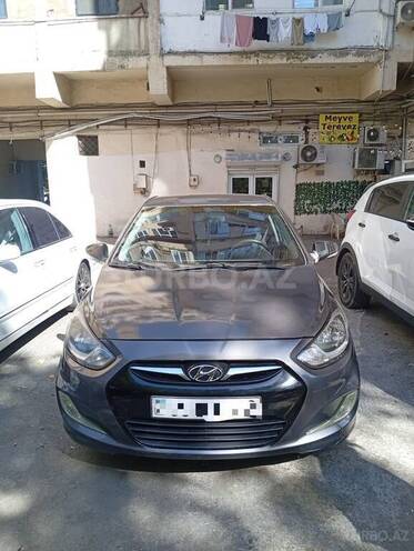 Hyundai Accent 2012, 300,000 km - 1.6 l - Bakı